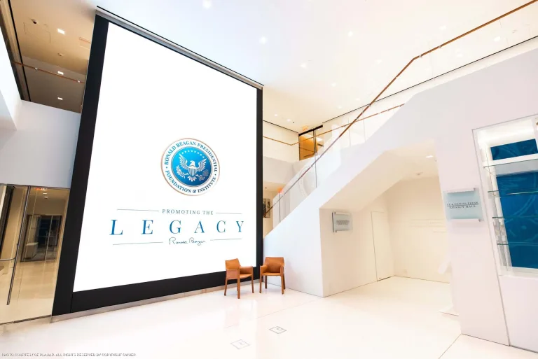 Como escolher um painel de LED profissional para empresas?